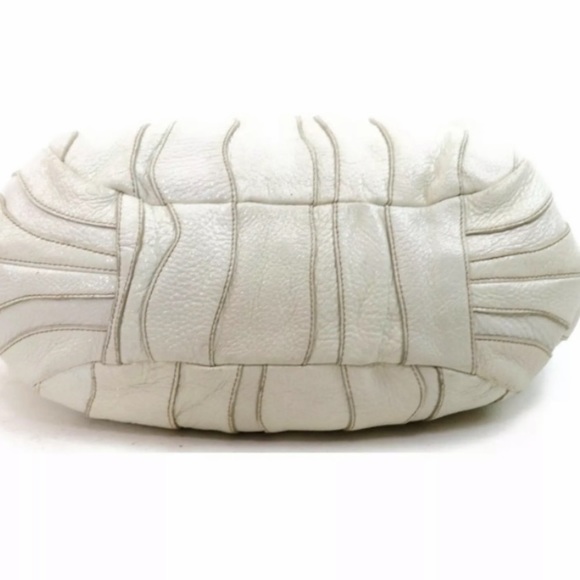 Sale !Leather Prada bag - Picture 3 of 14